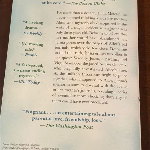 Jodi Picoult and Nicholas Sparks books - Picture 10 of 12